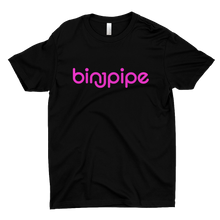 A black t-shirt with magenta text that says binjpipe